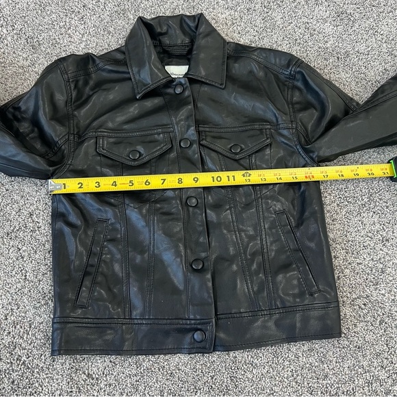 Abercrombie & Fitch Black Vegan Leather Buttery Soft Snap Button Jacket Women XS - Picture 5 of 10